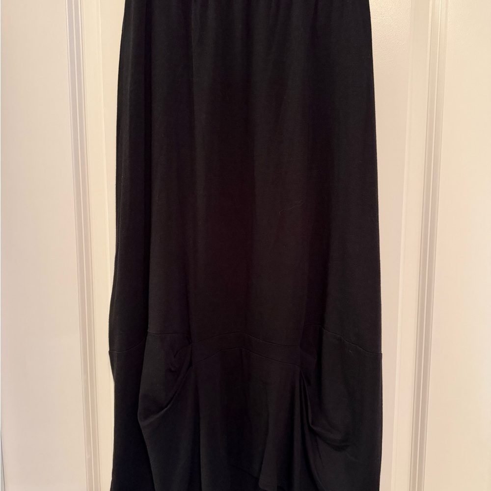 Chalet Classic Black Midi skirt